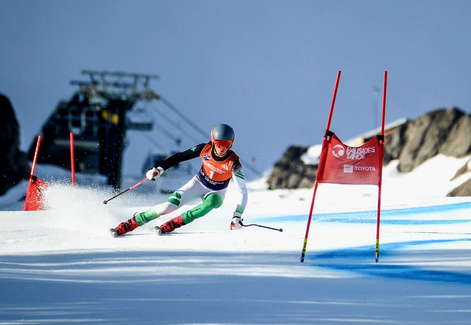 Tomahawk ski racer on a giant slalom course